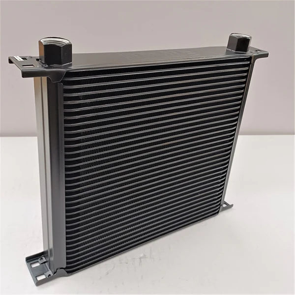 OIL COOLER RACE DERALE 34 ROW
WITH -10 FEMALE FITTINGS