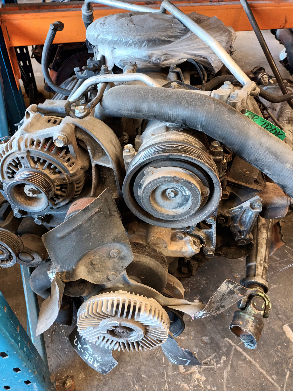 MOPAR 318 USED IN REBUILDABLE CONDITION