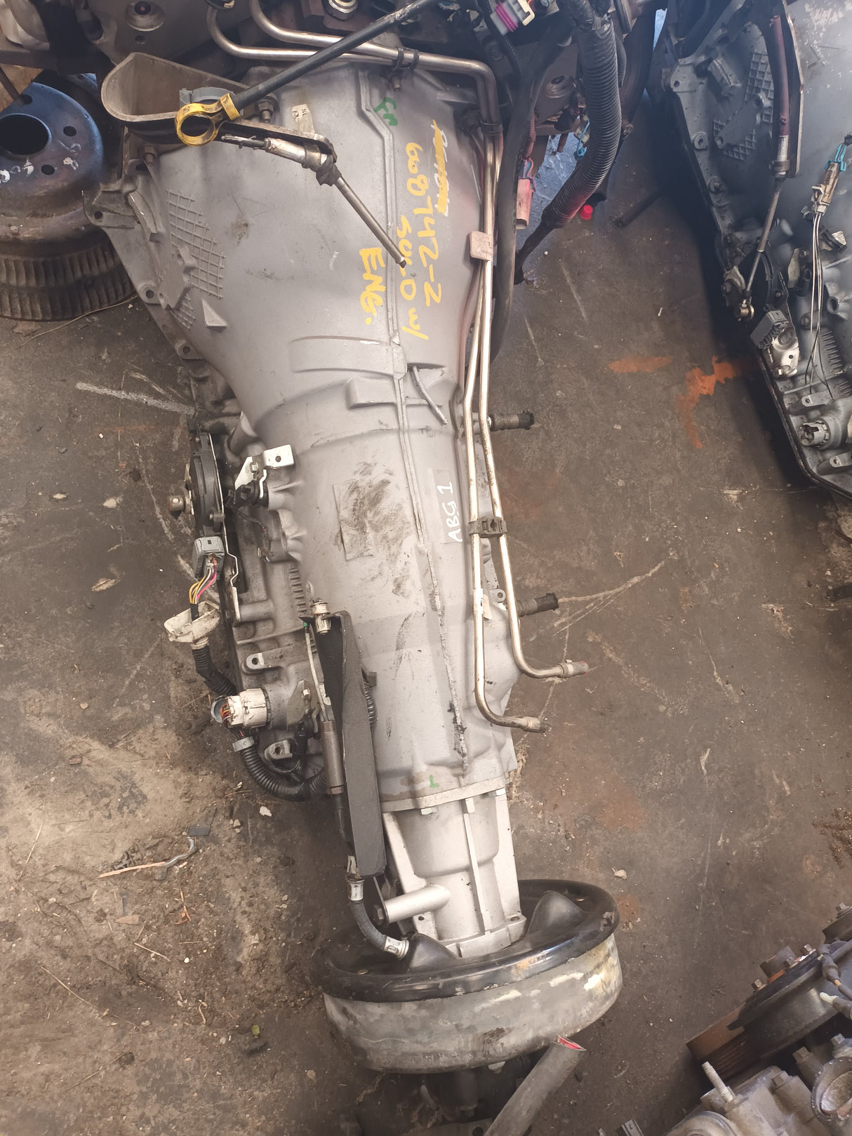 GM TRANSMISSION 4L80E 2WD DRUM BRAKE #24208421 USED CONDITION GOOD FOR REBUILDING