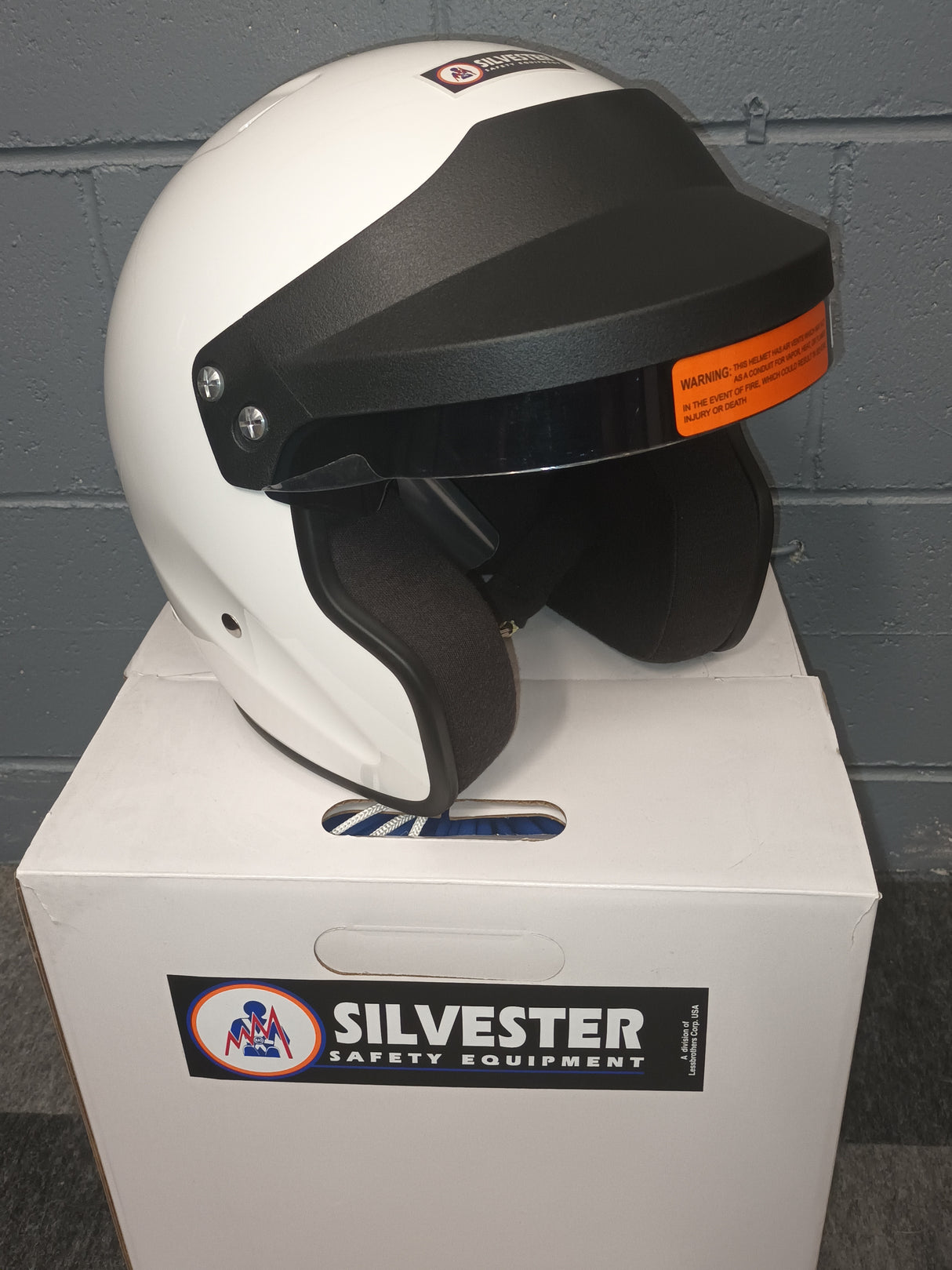 HELMET. OPEN FACE RACE HELMET,NASCAR STYLE WITH PEAK