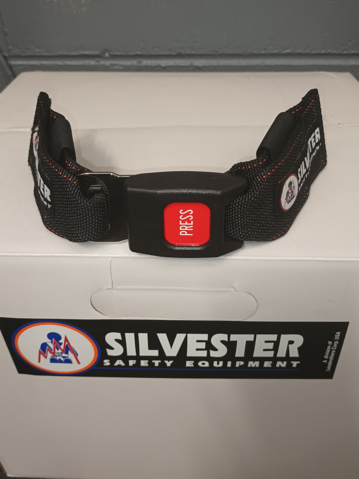 HARNESS STERNUM STRAP LINK. BLACK.