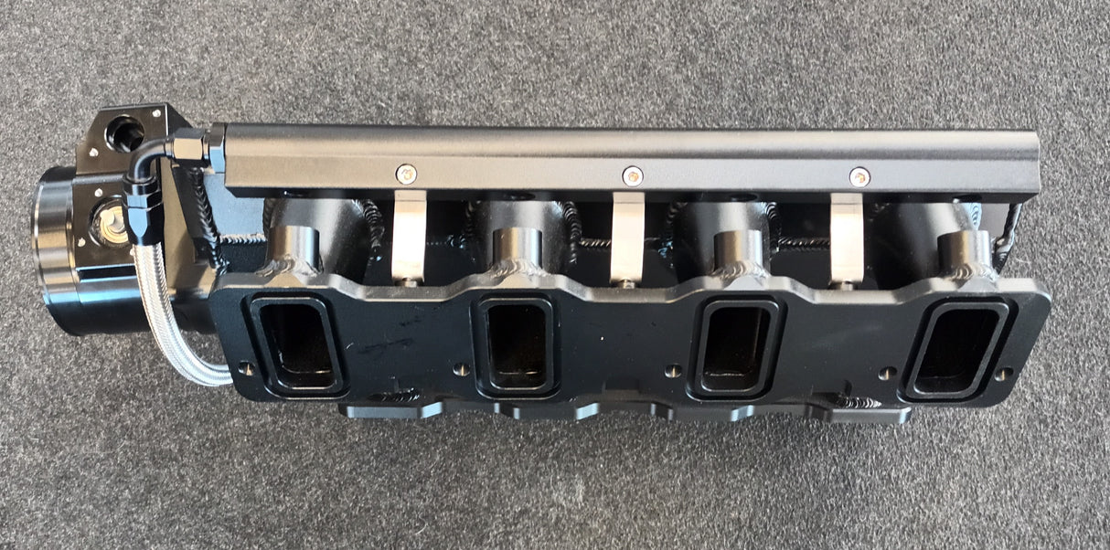 INTAKE MANIFOLD GM LS SERIES 3 L92 FABRICATED COMPLETE WITH THROTTLE BODY AND FUEL RAILS.