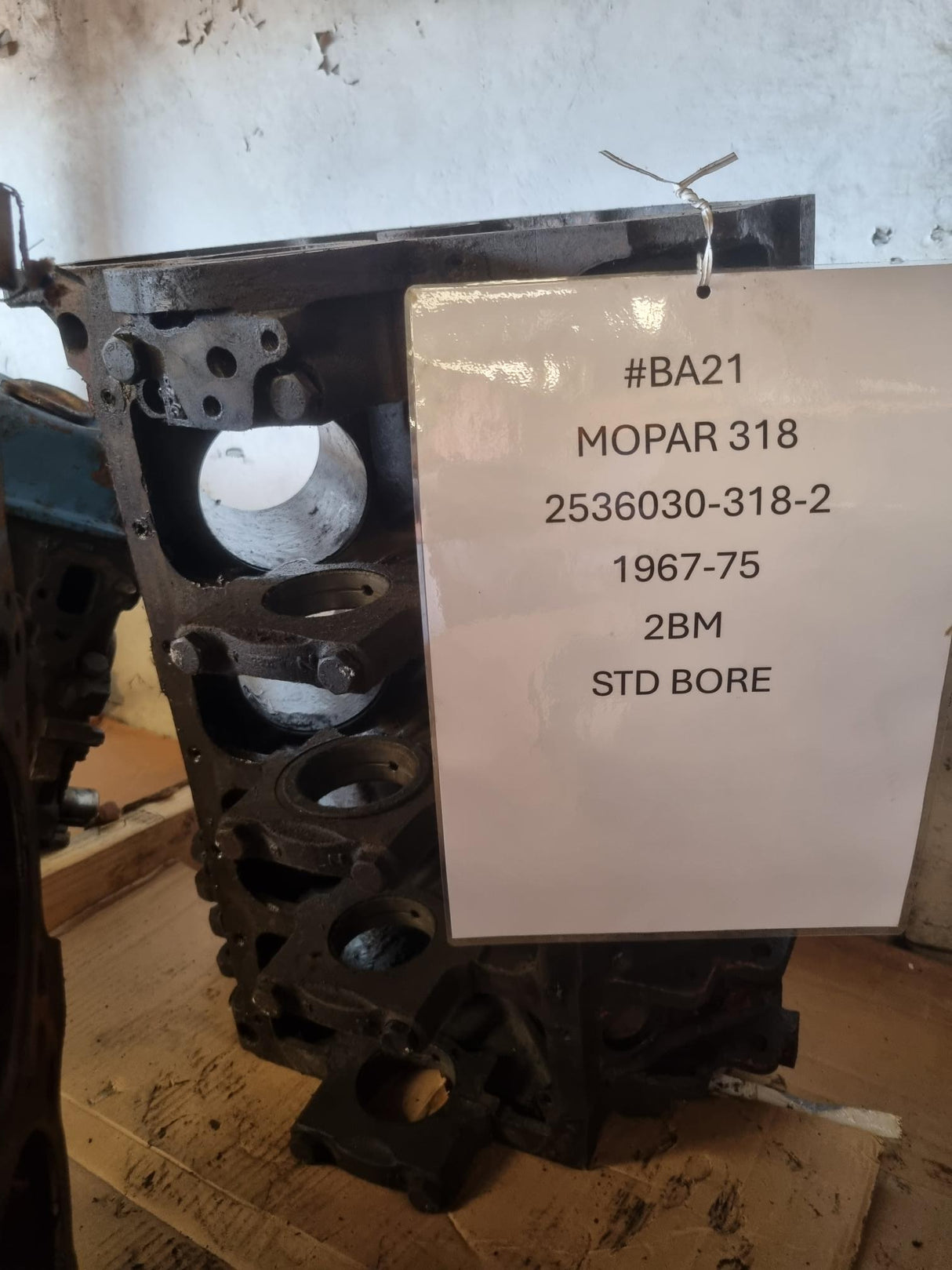 MOPAR 318 BLOCK STD 2BM BLOCK CASTING 2536030-318-2 USED