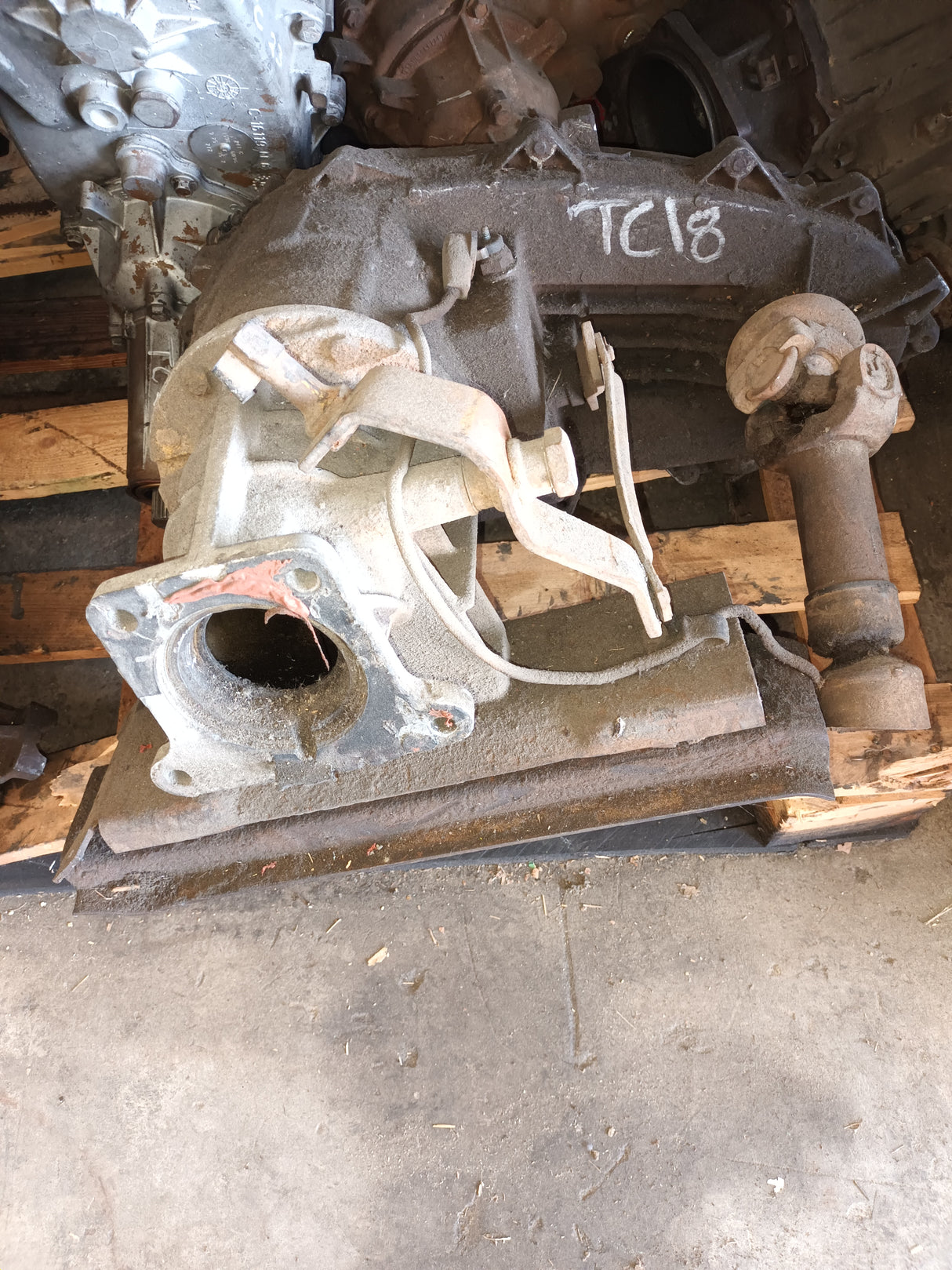 TRANSFER CASE NEW PROCESS 208F 2.61-1 RATIO FORD 1980-86