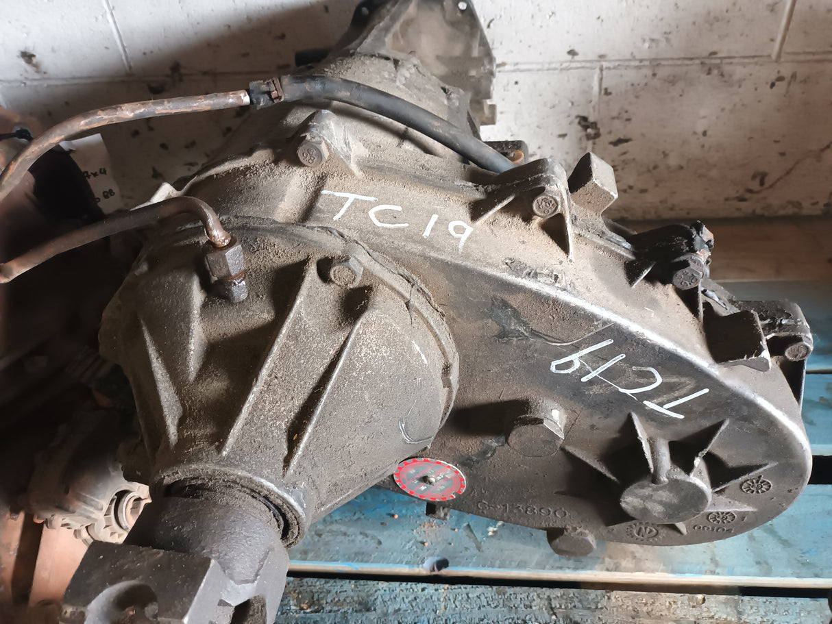 TRANSFER CASE NEW PROCESS 208D 2.61-1 RATIO DODGE 1980-87 23 SPLINE