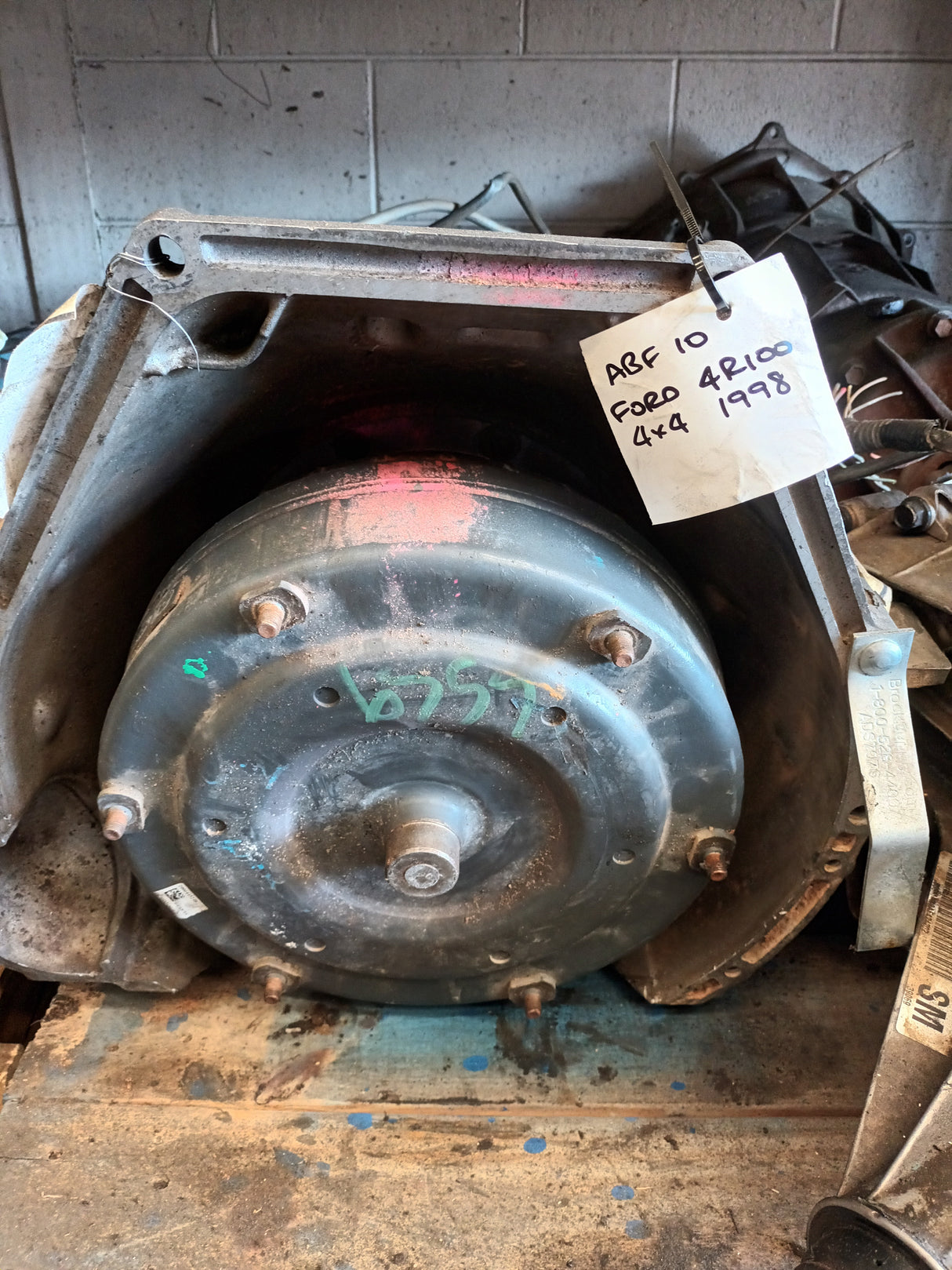 TRANSMISSION FORD 4R100 4x4 1998- USED CONDITION GOOD FOR REBUILDING