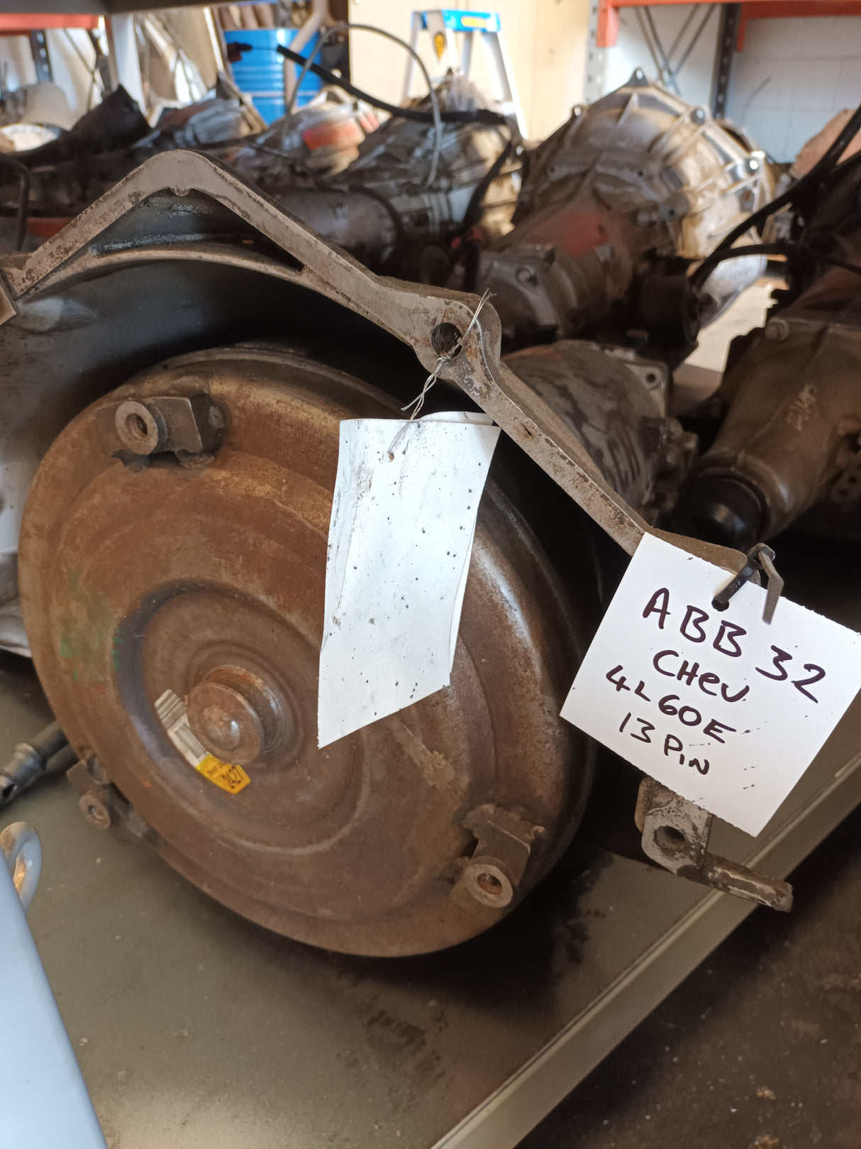 CHEV TRANSMISSION 4L60E.H-DUTY 93-94. IN REBUILDABLE CONDITION.