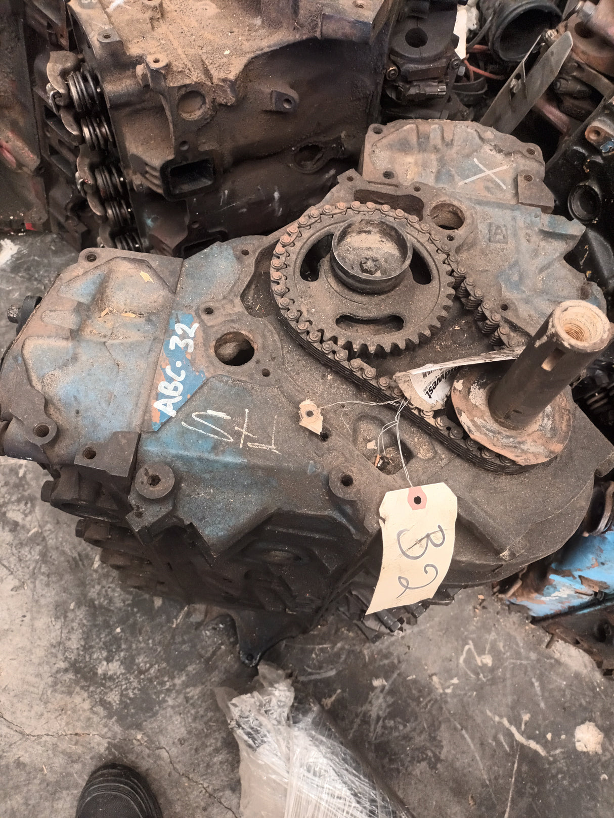 FORD 429 BASE LONG ENGINE .IN REBUILDABLE CONDITION