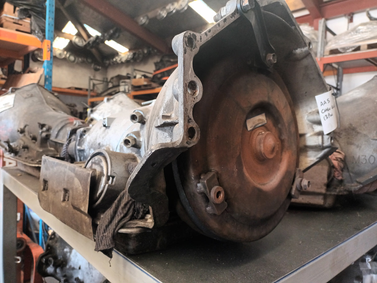 CHEV TRANSMISSION 4L60E. IN REBUILDABLE CONDITION.