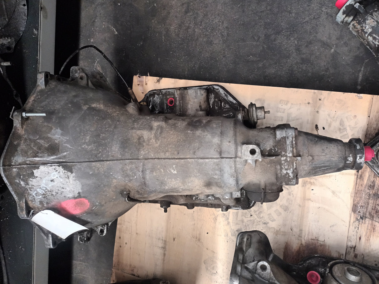 CHEV TRANSMISSION TH350 SHORT TAIL USED IN REBUILDABLE CONDITION