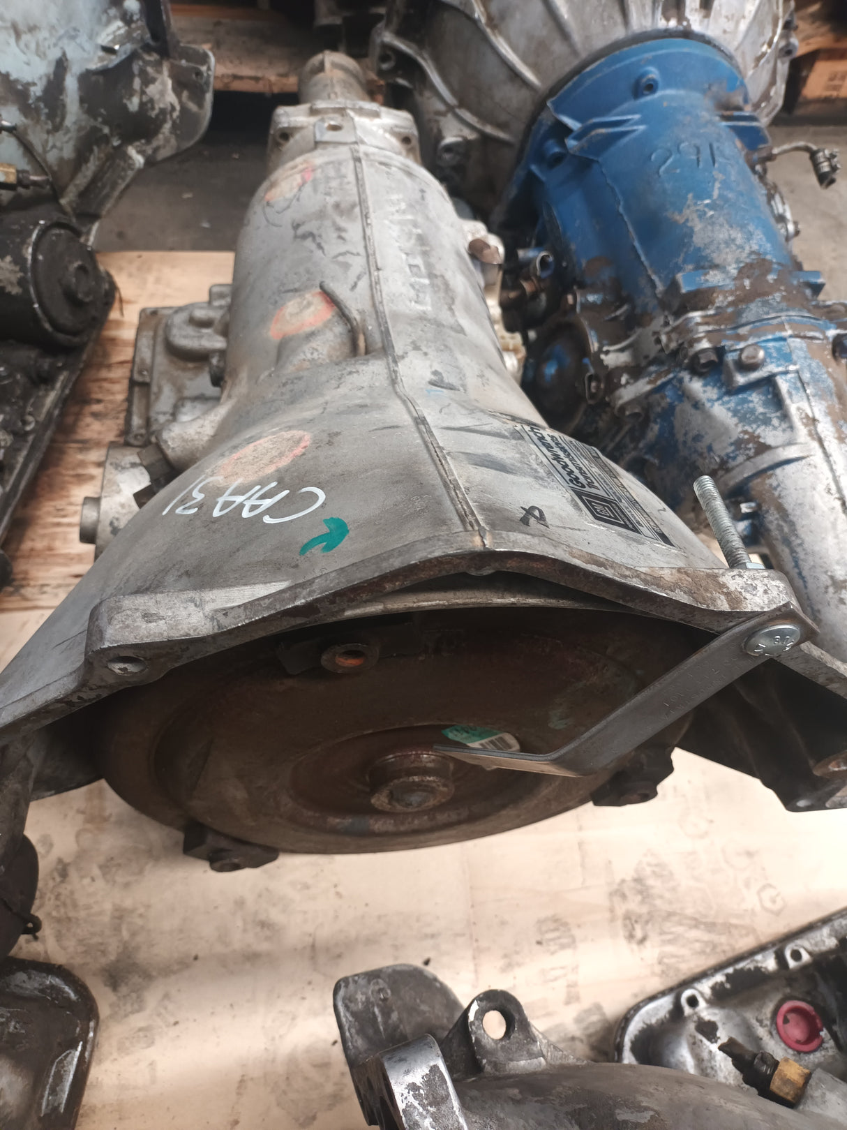 CHEV TRANSMISSION TH700 USED IN REBUILDABLE CONDITION
