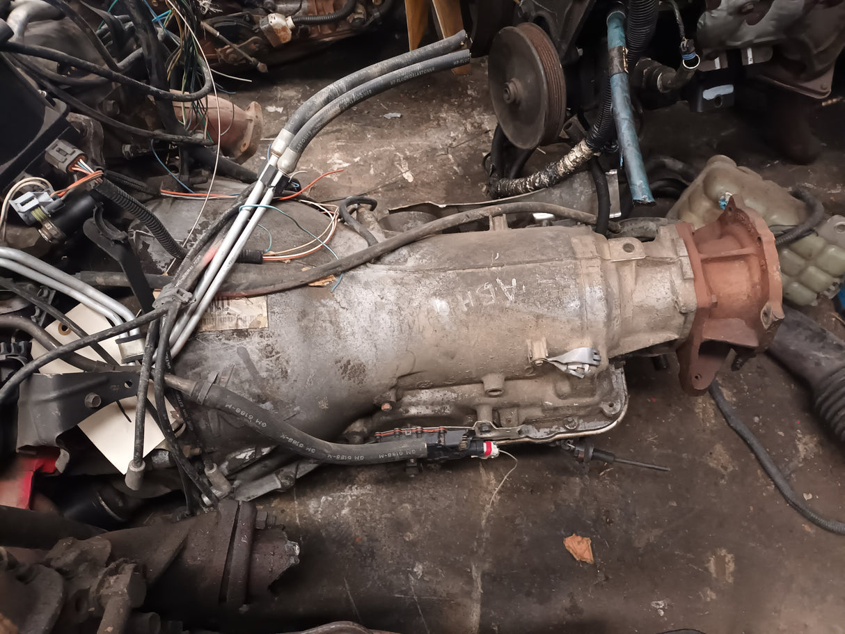 CHEV TRANSMISSION 4L60E 13PIN 4X4 USED IN REBUILDABLE CONDITION