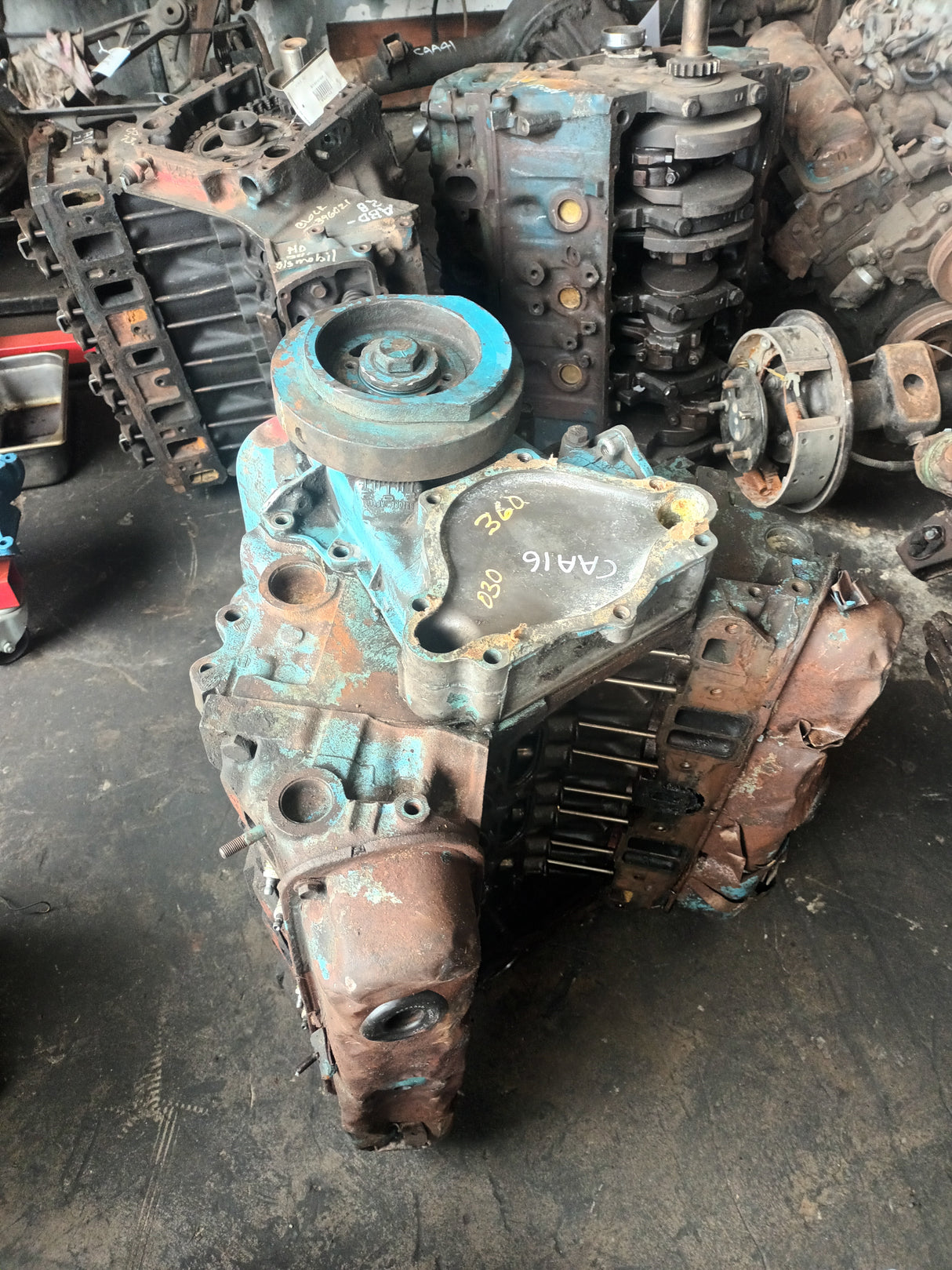 MOPAR 360 LONG ENGINE USED IN REBUILDABLE CONDITION