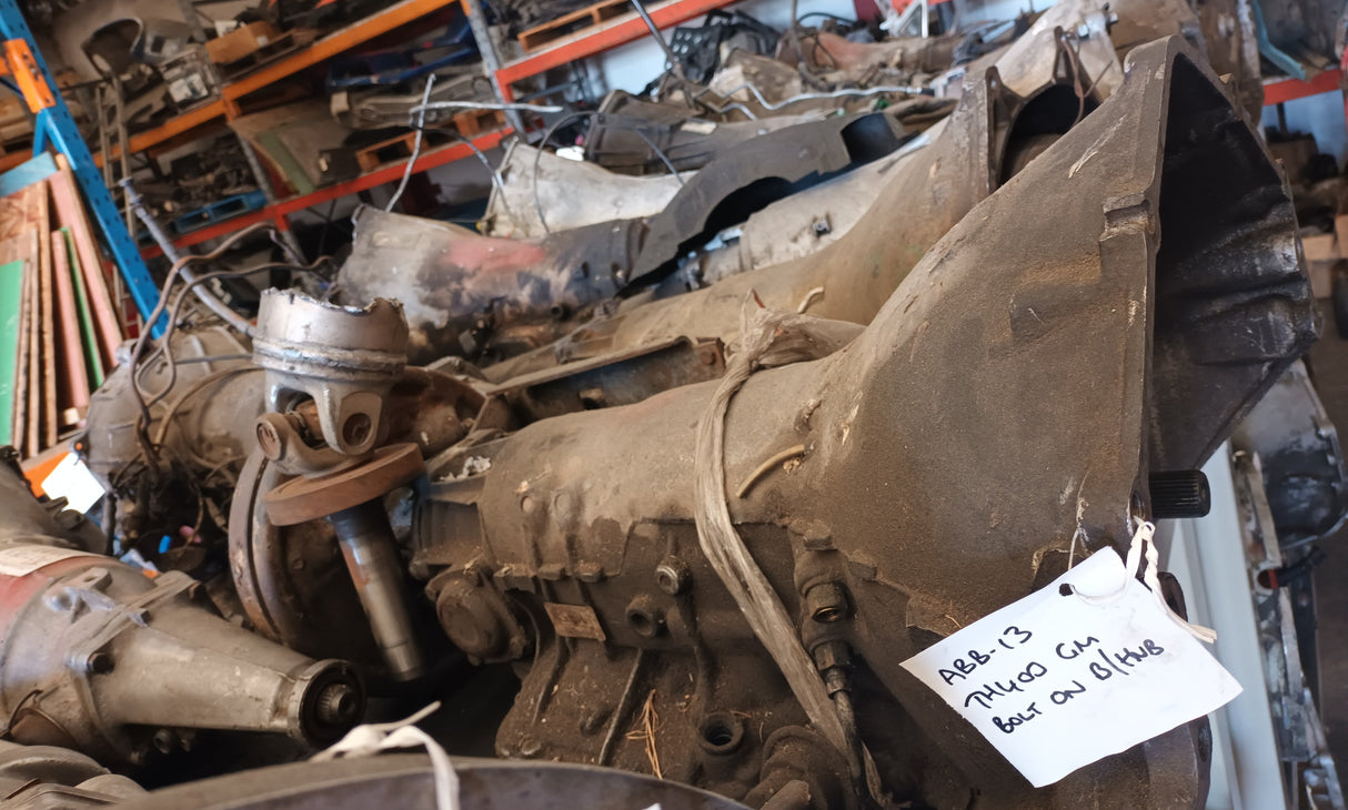 CHEV TRANSMISSION TH400 WITH HAND BRAKE SYSTEM ON REAR EX 454 IN REBUILDABLE CONDITION